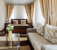 Студия с балконом и с видом на море в Дом Москвы