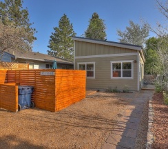 Коттедж в Brand New Modern Mod Pod Home With Private Yard by Redawning