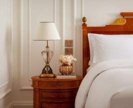 Номер супериор с одной кроватью King в The Carlton, Moscow