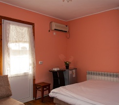 Эконом трехместный в Морская Ладья