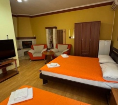 Стандартный трехместный номер в Ямал