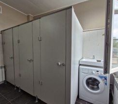 Кровать в 12-местном общем номере в Key2Home