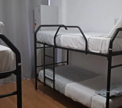 Двухместный семейный номер Standard 2 отдельные кровати в Liberty Hostel Lisbon