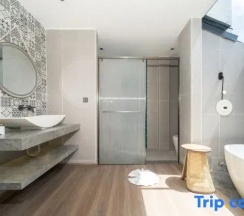 Двухместная вилла двуспальная кровать в Howard Johnson by Wyndham Phuket Naiyang