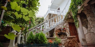 Адлер: Гостевой дом Лаура