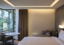 Номер Deluxe в HOMM Sukhumvit34 Bangkok by Banyan Tree Group