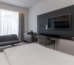 Номер стандарт с 1 двуспальной кроватью в Novotel