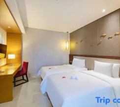 Люкс Deluxe с красивым видом из окна в Sanya Phoenix Waterside Gloria Resort