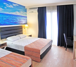 Двухместный семейный номер Standard двуспальная кровать в Club Aqua Plaza