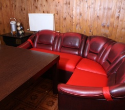 Коттедж с 4 комнатами с видом на внутренний двор в Дельфин