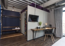 Номер Standard с балконом в MeStyle Garage Hotel Bangkok