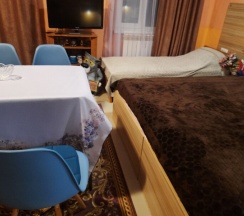 Стандарт трёхместный с кухней и с 1 доп. местом в Тифлис