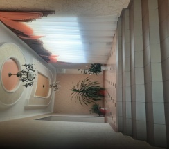 Трёхместный номер в Арго