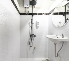 Семейный номер Standard с видом на город в Chingcha Bangkok - Hostel
