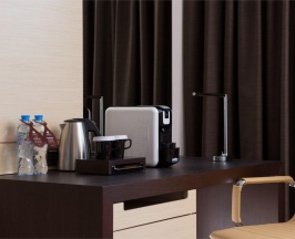 Люкс семейный с одной спальней с двуспальной кроватью (Queen size) и видом в DoubleTree by Hilton Moscow-Vnukovo Airport