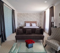 Lux в Графский парк