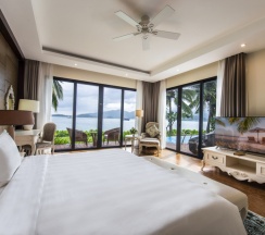 Четырёхместная вилла с 2 комнатами рядом с пляжем в Vinpearl Resort & Spa Nha Trang Bay
