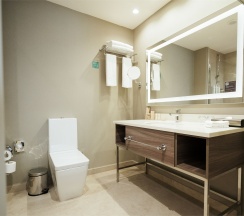 Представительский люкс (Апартамент с 2 спальнями) в Кортъярд Марриотт Сочи Красная Поляна