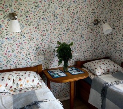 Комната эконом с 2 односпальными кроватями и дополнительным местом в Соловки