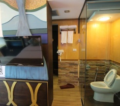 Полулюкс в Phi Phi Nice Beach Hotel Hip