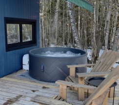 Вода - дача с джакузи под открытым небом в Domingo Dacha
