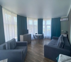 Двухместный полулюкс с красивым видом из окна двуспальная кровать в Радуга