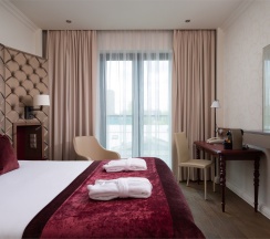 Номер Privilege с двуспальной кроватью в Mercure