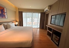 Двухместный номер Standard с балконом двуспальная кровать в The One Hotel Bay Breeze Pattaya