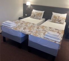 стандарт с  французским балконом в Валентина