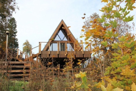 Павловка: Коттедж Красные Скалы