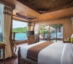 Двухместная вилла с бассейном Grande двуспальная кровать в Отель Panviman Resort Koh Phangan