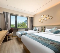 Семейный номер Standard в Dongfang Shengda Hotel-Beijing Tiananmen Square Wangfujing Subway Station