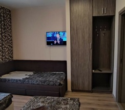 Полулюкс трёхместный с балконом в Tuta