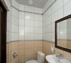 Комфорт четырехместный с раздельными кроватями в Nairi