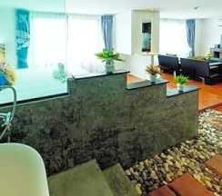 Одноместный люкс в Raha Grand Hotel