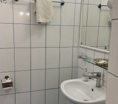 Трехместный номер с 3 односпальными кроватями в Евразия-Парк