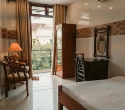 Двухместный номер Standard двуспальная кровать в Tribee Kinh Hostel & Bar