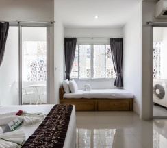 Трёхместный семейный номер Standard в 7Q Bangla Hotel