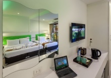 Номер Deluxe в Armoni Patong Beach Hotel