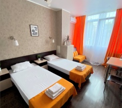 Трехместный номер с кухонной зоной в Joy apartments