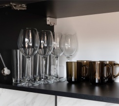 Apartment. Апартаменты размещение 2-4 человека в Nikolaevbuilding
