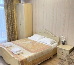 Апартаменты с мини-кухней и мини-террасой в Хижина счастья