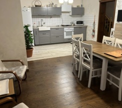 Коттедж с балконом в Гостевой дом