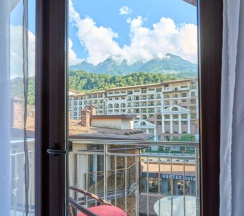 Двухместный номер Комфорт с балконом двуспальная кровать в Астра де Роза