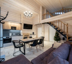 Дом из бруса с камином и баней из осины 4+2 в Snhaus