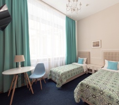 Стандартный в Искра