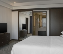 Люкс в Sheratonplaza Ufa Congress Hotel