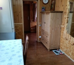 Шале на берегу в деревне в Центр туризма