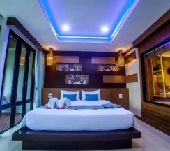 Двухместный люкс Deluxe с видом на море (двуспальная кровать) в Chaokoh Phi Phi Hotel & Resort