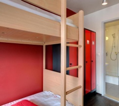 Четырёхместный номер Standard в MEININGER Hotel München City Center